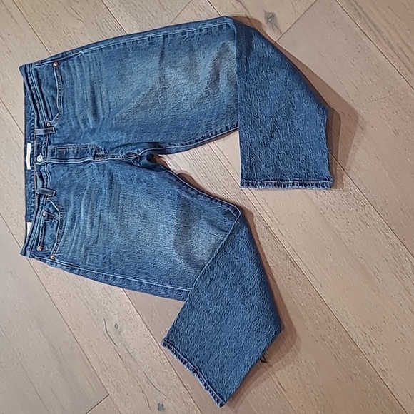 EUC Levi's Wedgie Straight Button Fly Jeans Women's sz 33 Mid Rise Crop Denim - Picture 1 of 14
